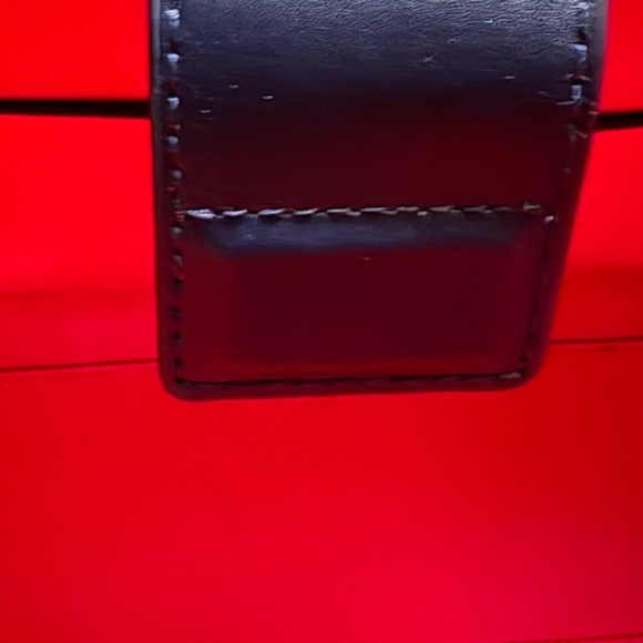 Vintage Kate Spade Annelle Arbour Hill
leather tote. Normal wear sold as is. - Picture 8 of 10